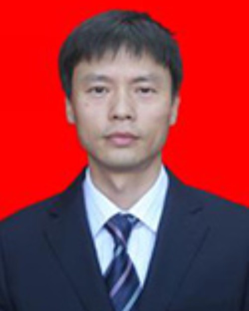 唐林（曾任职长沙县一中党委委员）