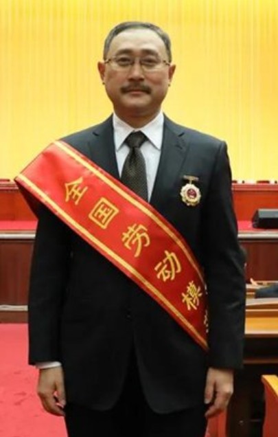 卢伟（四川路桥建设集团股份有限公司总工程师）