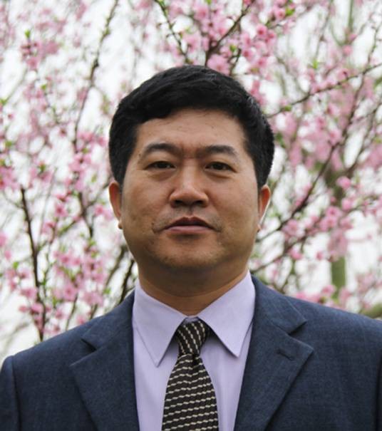 王新哲(广西民族大学商学院院长)