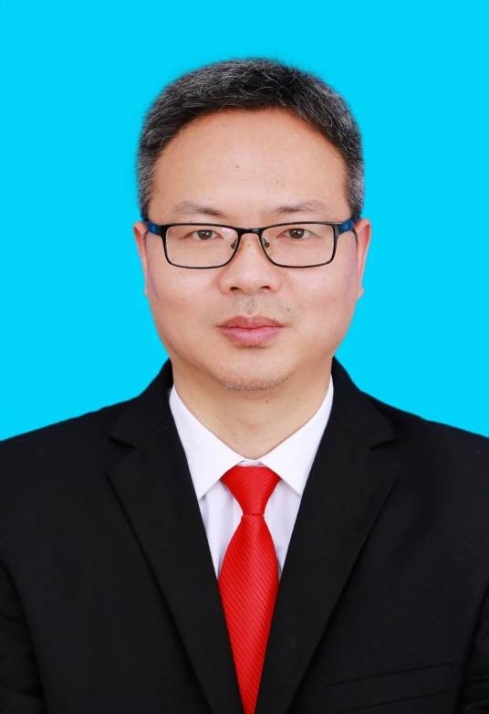 张建华(广西壮族自治区来宾市人民政府秘书长、党组成员)
