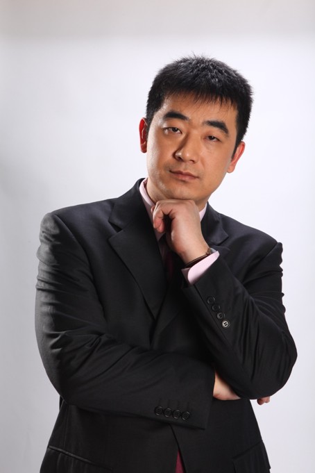 王健（时事评论员、专栏作家、媒体学者）