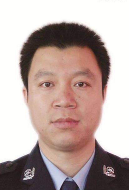 王辉（内蒙古自治区赤峰市元宝山区人民政府副区长，区公安分局党委书记、局长）
