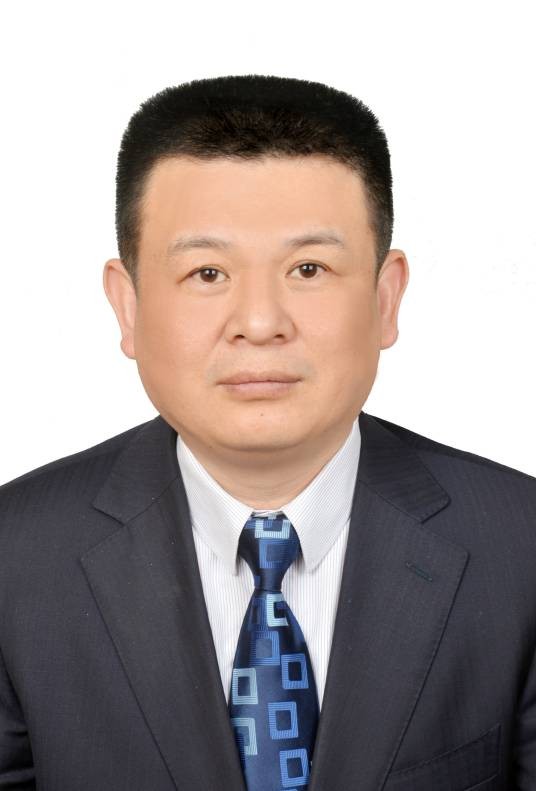 周鸿(山东能源集团党委副书记、董事、总经理)