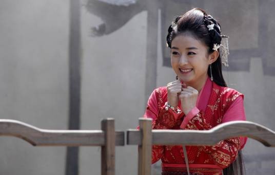 红绫(电视剧《追鱼传奇》中的女主角)
