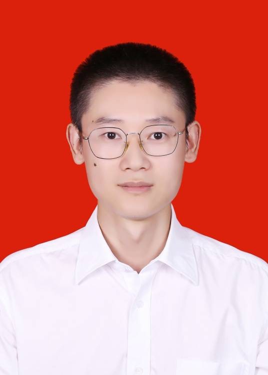 余靖（浙江省衢州市常山县司法局原党组书记、局长）