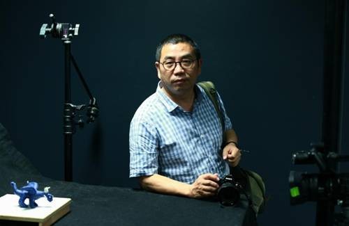 刘俊（湖南省吉首大学美术学院教授）