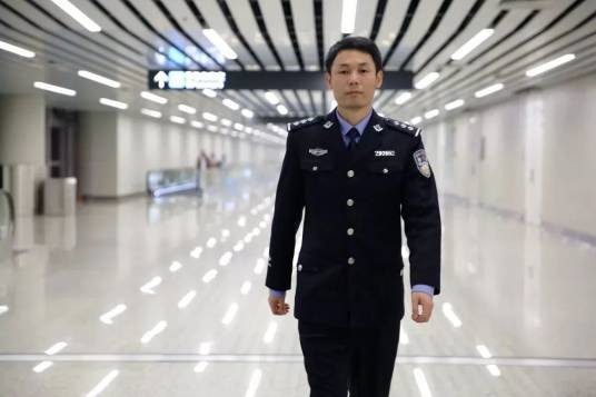 姚宇(白云出入境边防检查站执勤九队一级警长)