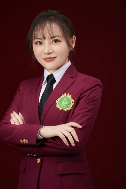 周岩(珈黛集团总经理)