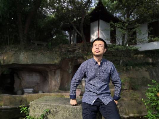 刘明(中国山东籍艺术家)