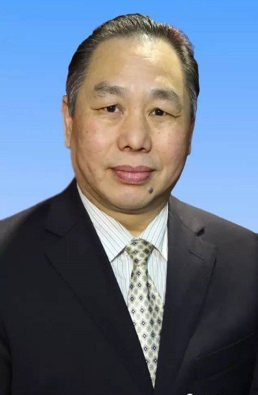 雷震（湖北省公安县人大常委会副主任）