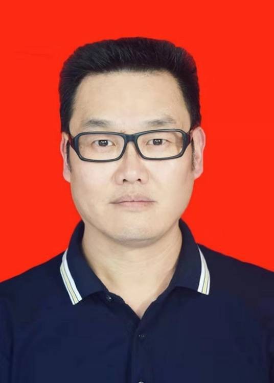 黄剑（凉山州人社局党组成员、副局长）
