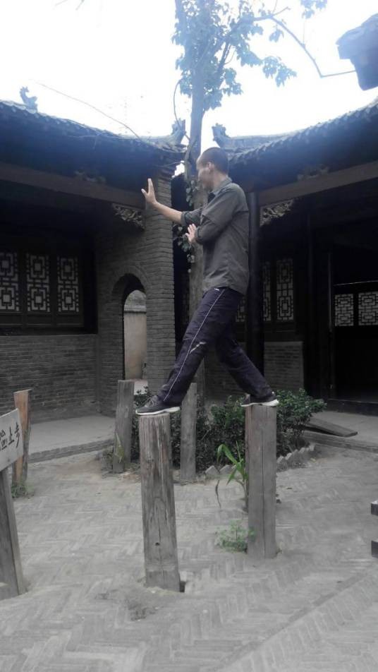 燕子李三轻功
