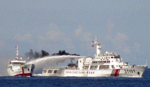 11.26南海中越船互碰