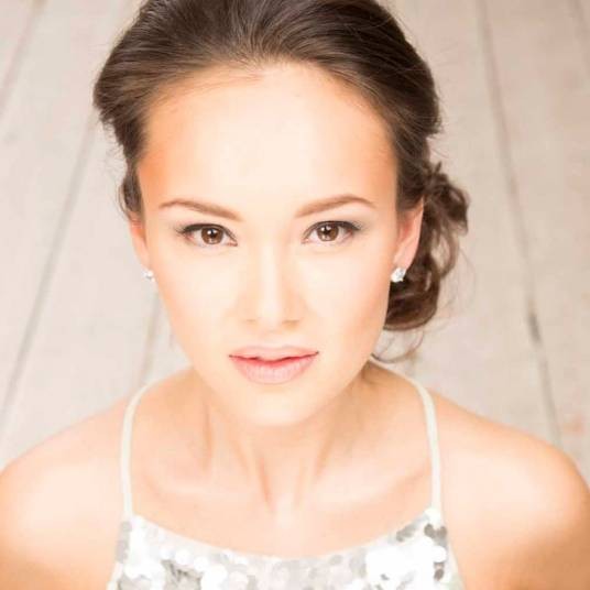 阿依达·嘉丽弗莉娜
