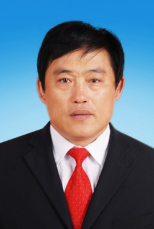 郭玉平(陕西省榆林市靖边县人力资源和社会保障局党组书记、局长)