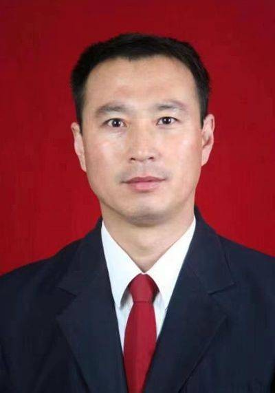 王利刚（河北省承德市隆化县人民政府副县长）