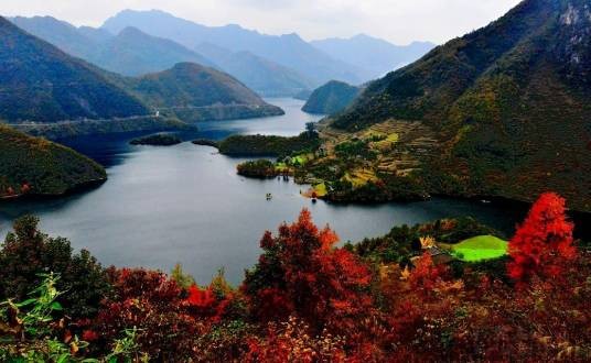 万盛白龙湖风景区