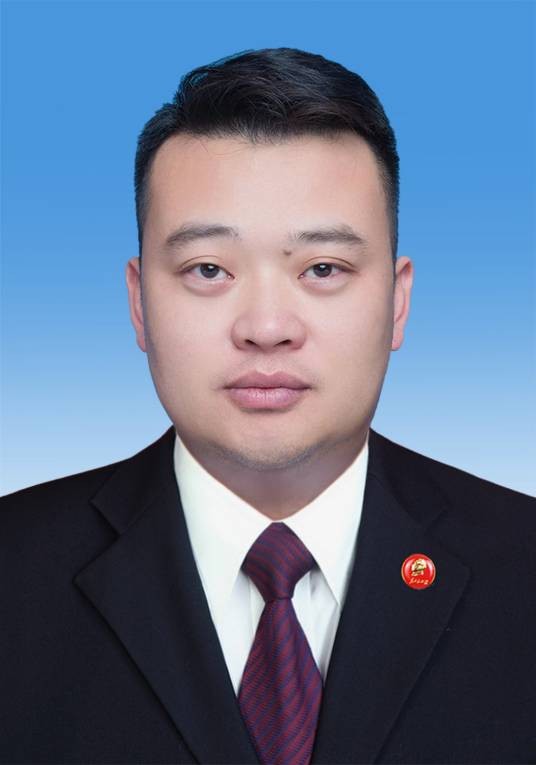 王梁（湖南省韶山市人民政府党组成员、副市长、公安局局长）