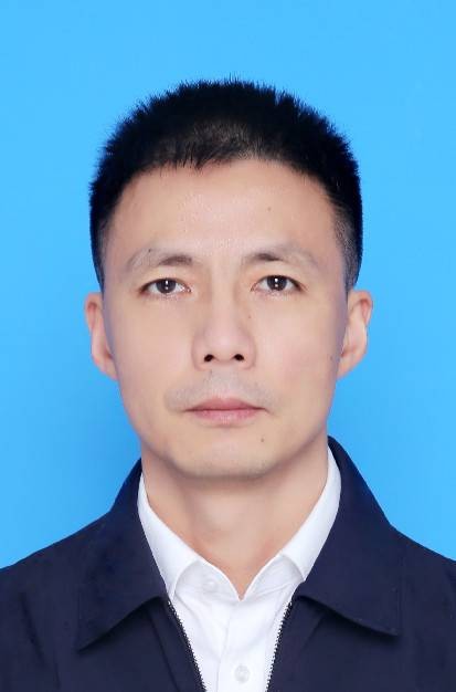 肖飞(四川省巴中市民政局党组书记、局长)