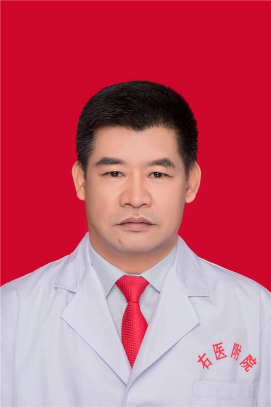 李强(右江民族医学院附属医院儿内二病区主任医师)