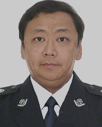 徐冰(海南省委政法委委员、副秘书长)