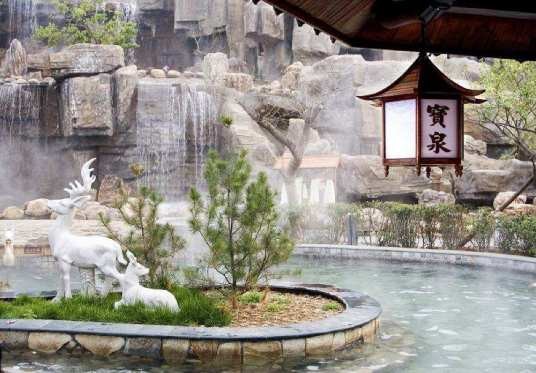 华莹白鹿温泉