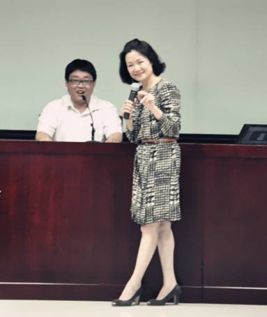 李柠(北京礼仪专修学院创始人)