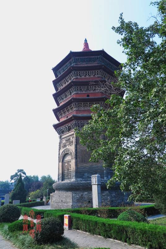 文峰塔(广东省英德市文峰塔)