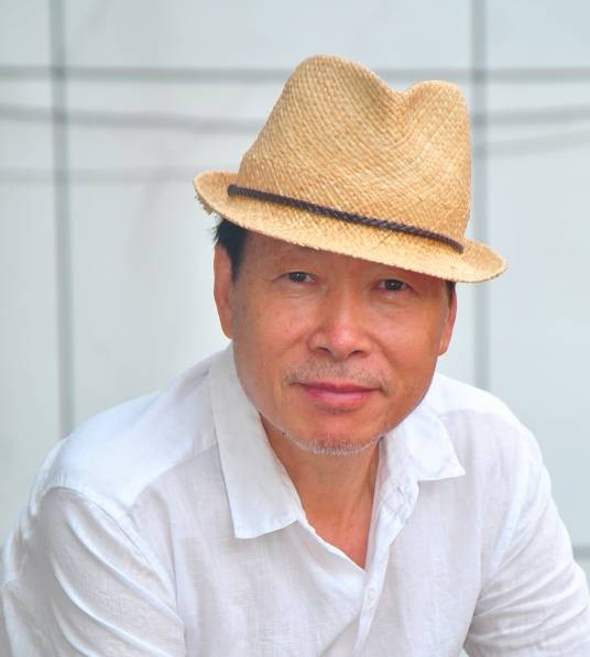 陈新华(原无锡太湖学院艺术学院院长、教授)