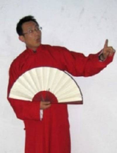 石头(中国内地相声男演员,苏州嘻哈壹笑堂相声社相声演员,第八代相声传人)