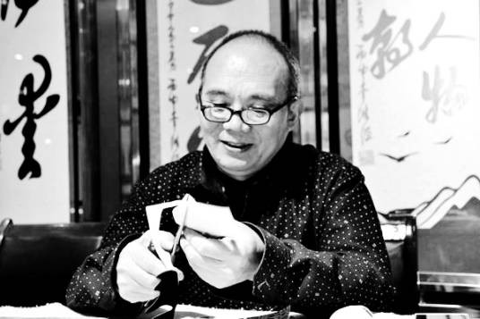 洪源(洪氏剪纸传承人)