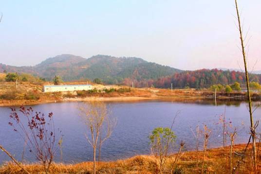 月亮湖（湖北省武汉市月亮湖）