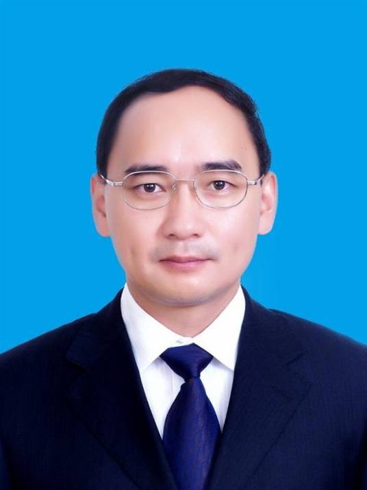 张强(新疆维吾尔自治区水利厅党组书记、副厅长)