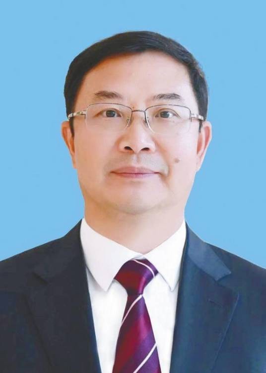 张强(河北省住房和城乡建设厅党组成员、副厅长)