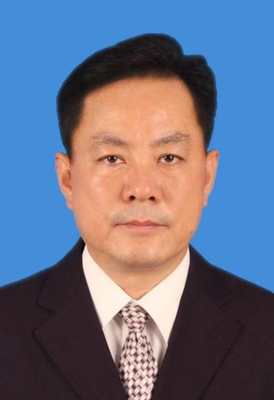 陈耀斌(广州市花都区委常委、区委政法委书记)