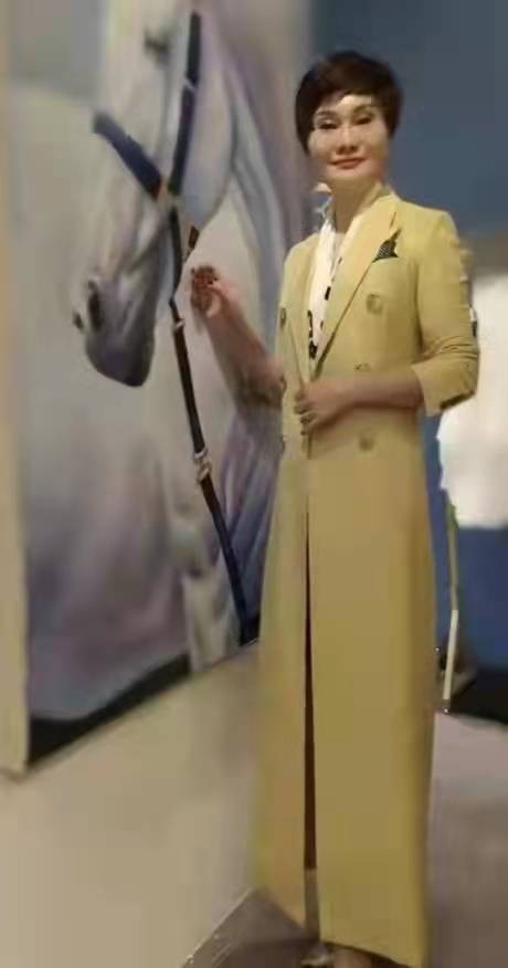 李丽(国家一级美术师)