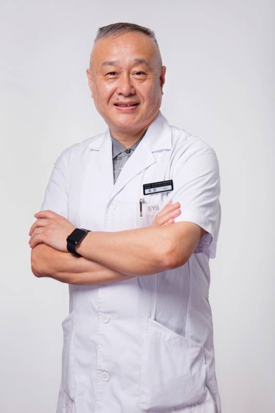 王立（爱尔新希望江门区域总院长）