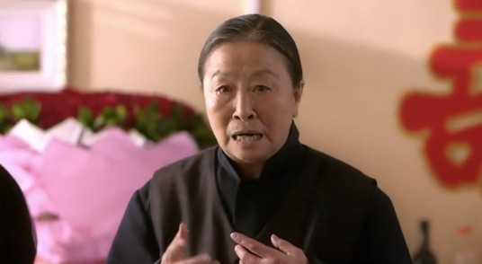 王秀芝（家庭亲情剧《我的左手右手》中的角色）