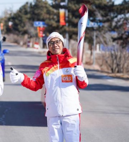 石立新(2022年北京冬奥会火炬手)