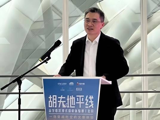 李奇（凤凰卫视投资（控股）有限公司执行副总裁兼运营总裁，凤凰新媒体有限公司CEO）