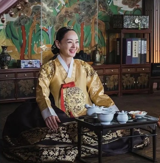 纯元王后(《哲仁王后》中的角色)