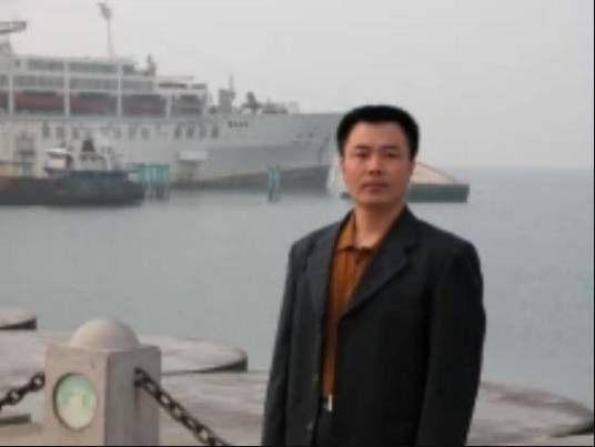 陈忠林(中国辽宁大学教授级高级实验师)