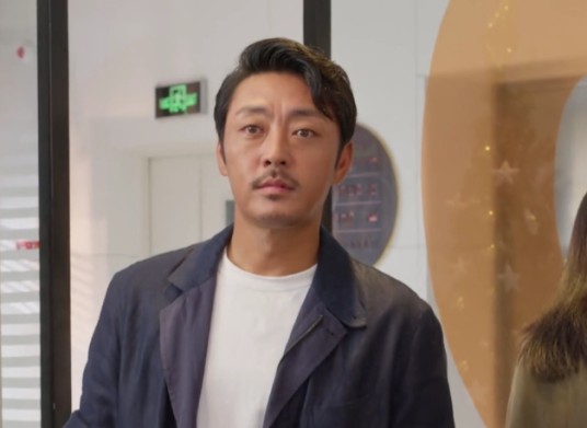 许阳（都市情感剧《第二次拥抱》中的男配角）