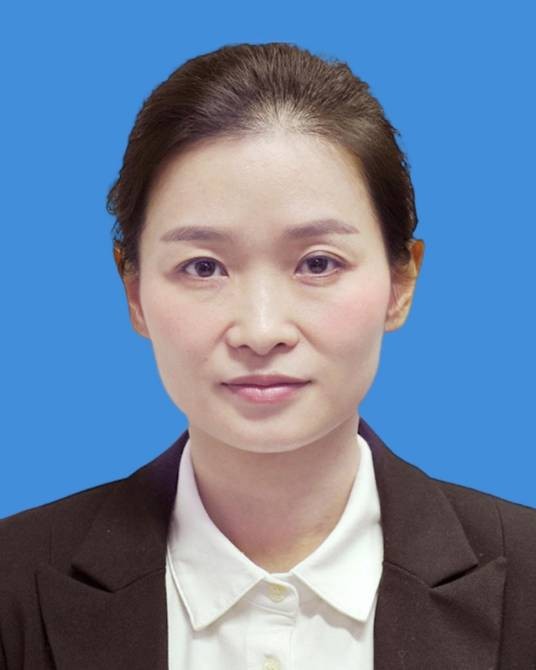 黄蕾（湖南省常德市石门县县委常委，县政府常务副县长、党组副书记）