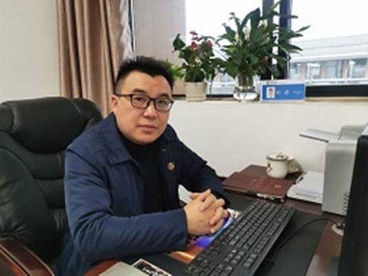 刘君（四川轻化工大学教授/继续教育学院院长）