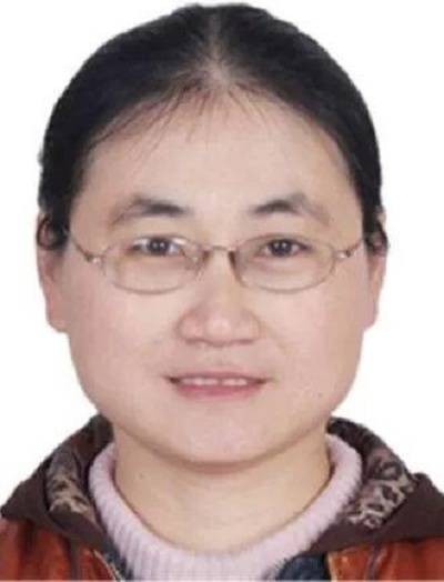 郑云（靖江市实验学校优秀教师）