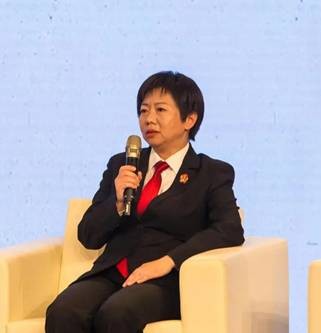 王晓燕(天津市第一中级人民法院审判委员会委员、民事审判第一庭庭长,二级高级法官)