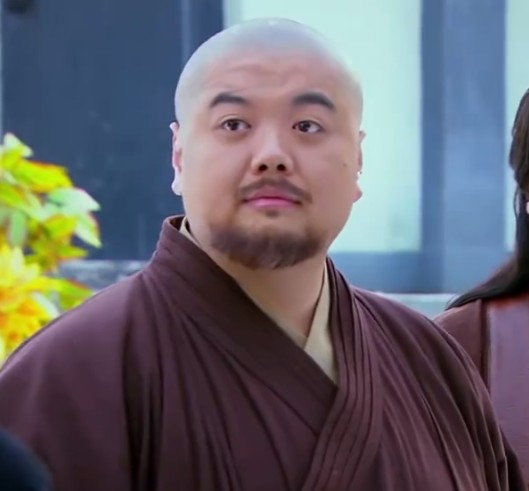 赵登（古装神话剧《刘海戏金蟾》中的角色）