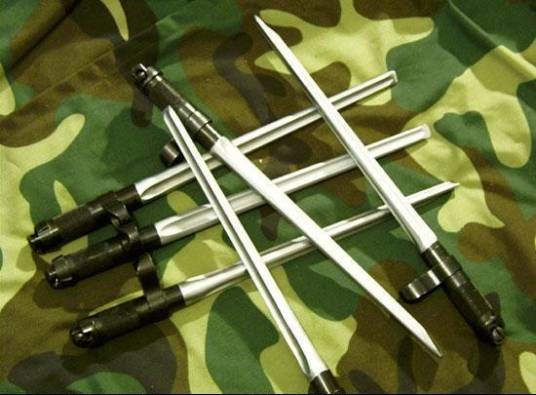 三棱军刺（冷兵器）