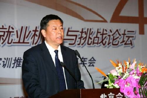 黄明（大连交通大学软件学院教授）